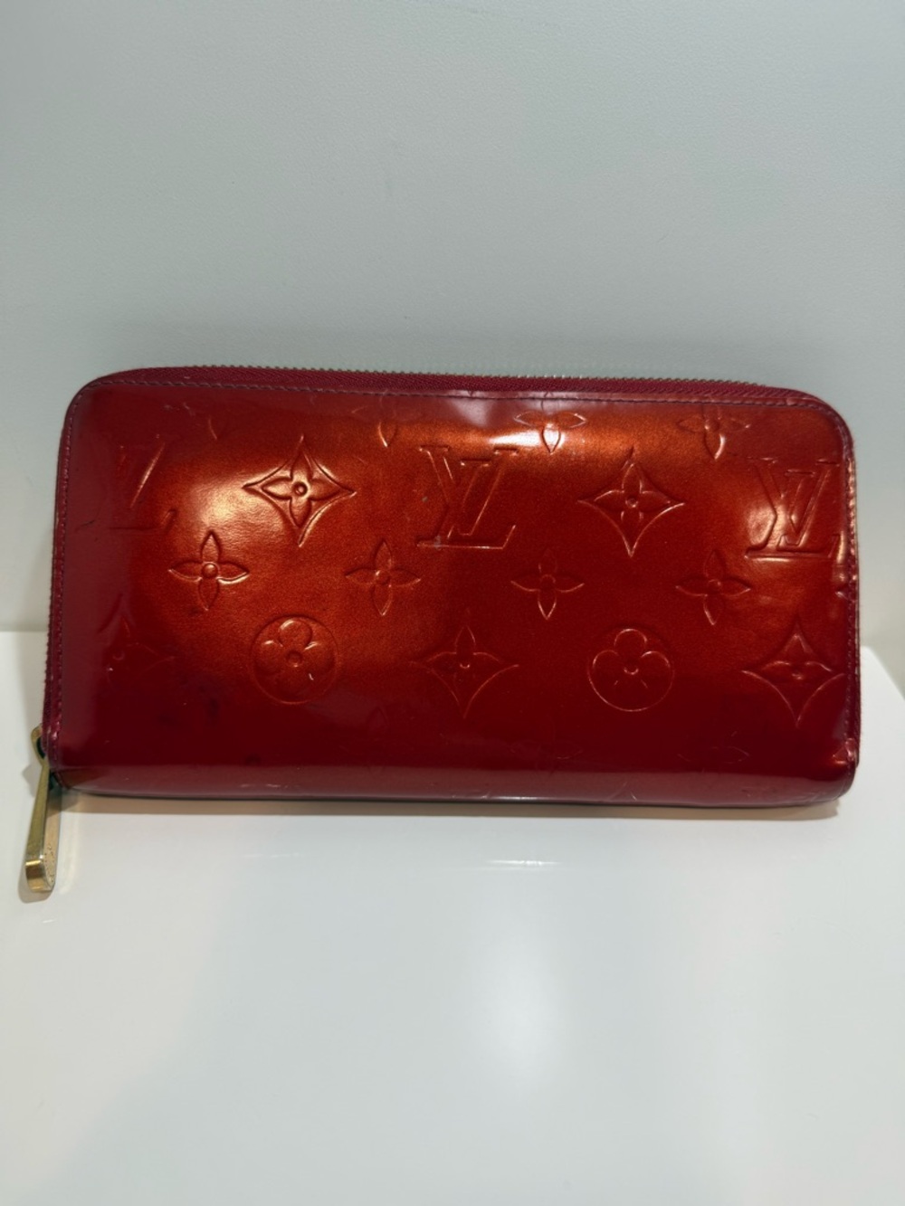 Louis Vuitton Patent Vernis Monogram Zip Wallet in Shiny Red